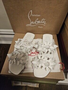 Christian Louboutin DAISYNA Spikes Daisy Flower Flat Mule Sandals Shoes size 41